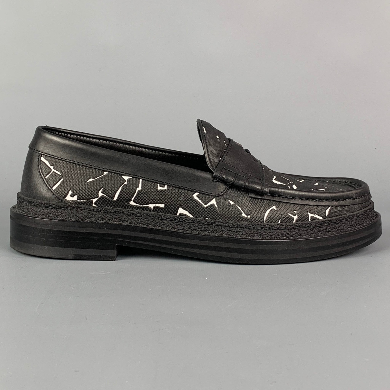 Size 7.5 Black & White Coated Cotton Loafers